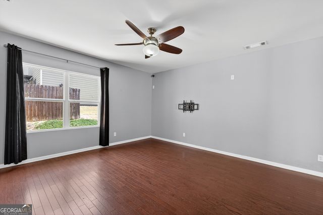 6897 Barker Station Walk, Sugar Hill, GA 30518