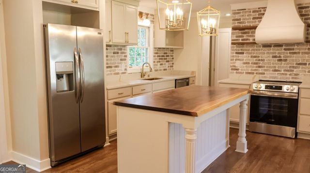 6356 Fitzgerald Lane, Austell, GA 30168