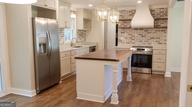 6356 Fitzgerald Lane, Austell, GA 30168