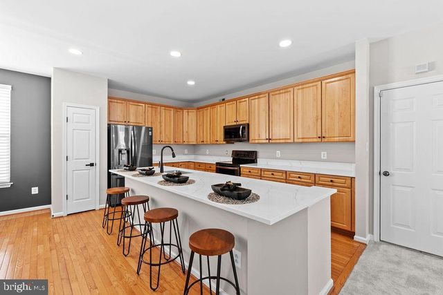 9487 BANKHEAD DR, Manassas, VA 20110