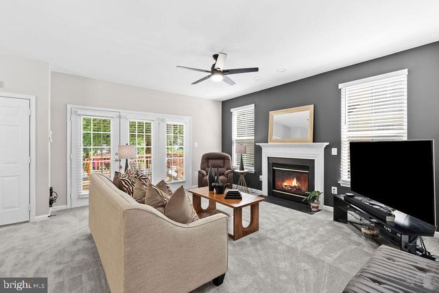 9487 BANKHEAD DR, Manassas, VA 20110
