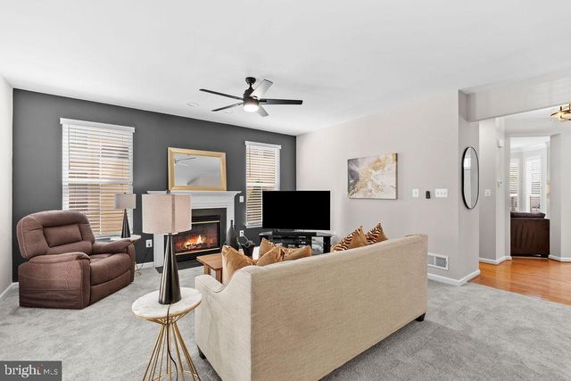 9487 BANKHEAD DR, Manassas, VA 20110