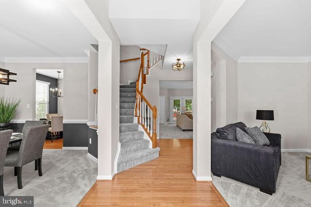 9487 BANKHEAD DR, Manassas, VA 20110