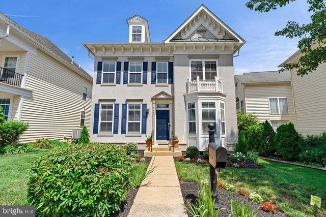9487 BANKHEAD DR, Manassas, VA 20110