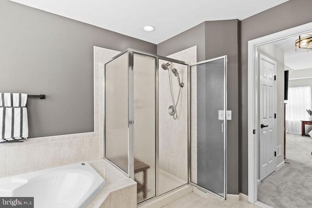 9487 BANKHEAD DR, Manassas, VA 20110