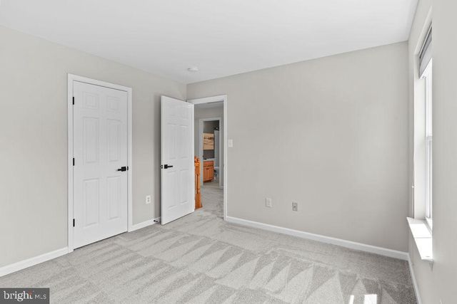 9487 BANKHEAD DR, Manassas, VA 20110