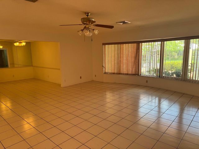 999 SW Pepperridge Terrace, Boca Raton, FL 33486