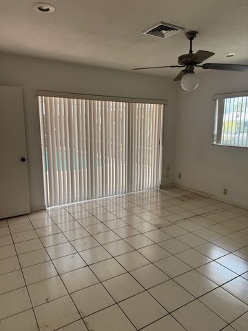 999 SW Pepperridge Terrace, Boca Raton, FL 33486