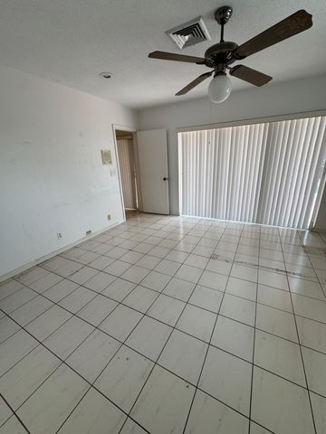 999 SW Pepperridge Terrace, Boca Raton, FL 33486