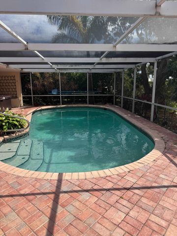 999 SW Pepperridge Terrace, Boca Raton, FL 33486