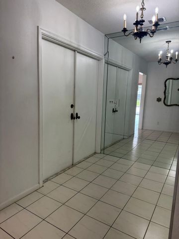 999 SW Pepperridge Terrace, Boca Raton, FL 33486