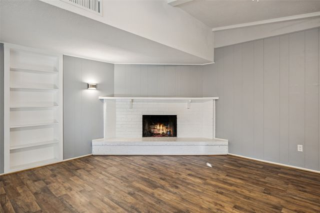 4028 Dogwood Lane, Fort Worth, TX 76137