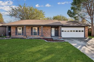 4028 Dogwood Lane, Fort Worth, TX 76137