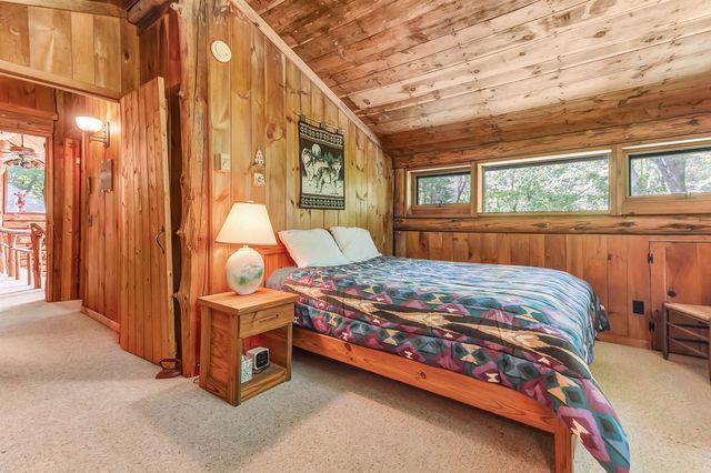 176 Brophy Lane, Londonderry, VT 05155