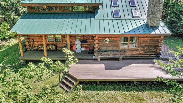 176 Brophy Lane, Londonderry, VT 05155