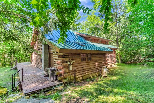 176 Brophy Lane, Londonderry, VT 05155