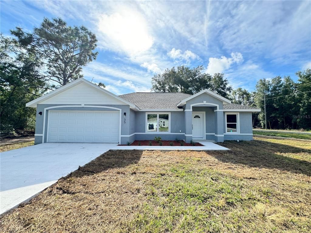 36 BAY PLACE COURSE, Ocklawaha, FL 32179
