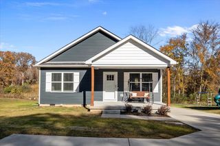 10560 Church Rd, Bon Aqua, TN 37025