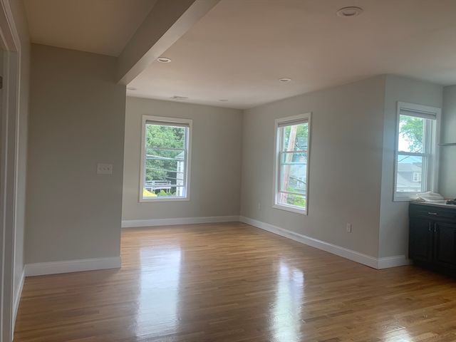 76 Eleanor St 3, Chelsea, MA 02150