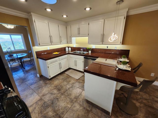 1823 Mockingbird Pl, Danville, CA 94526