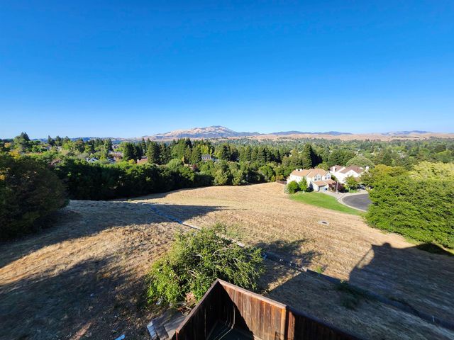 1823 Mockingbird Pl, Danville, CA 94526