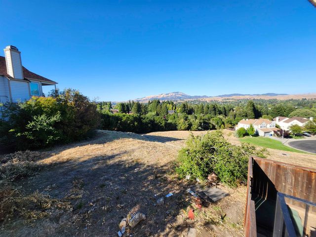 1823 Mockingbird Pl, Danville, CA 94526