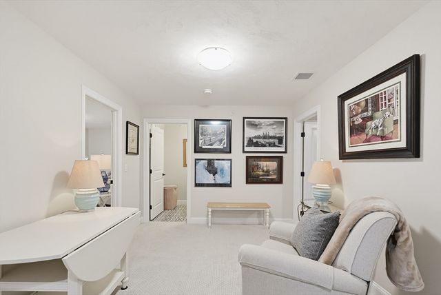 64 Palmetto Dr 64, Bellingham, MA 02019