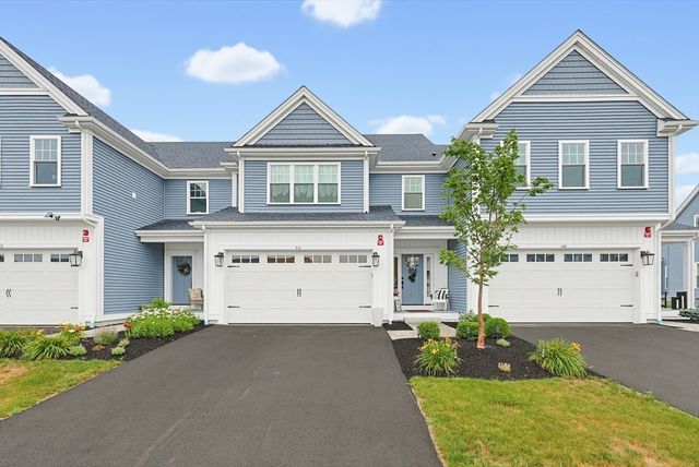 64 Palmetto Dr 64, Bellingham, MA 02019