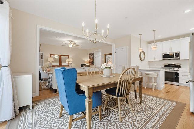 64 Palmetto Dr 64, Bellingham, MA 02019