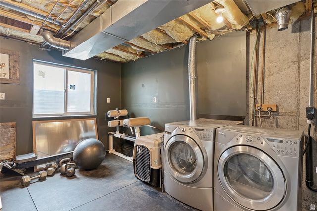 1149 W 1520 N, Clinton, UT 84015