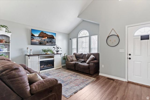 1149 W 1520 N, Clinton, UT 84015