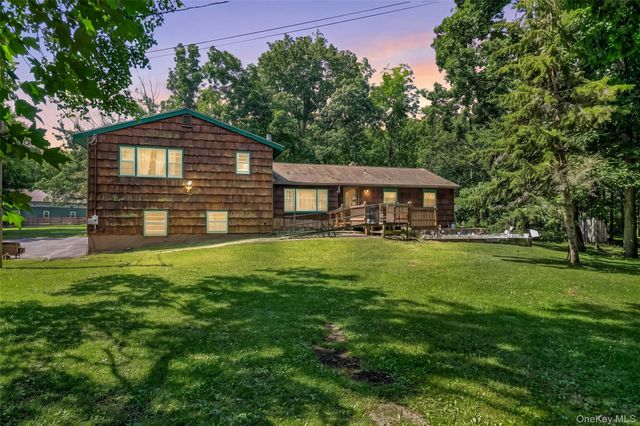 2536 Wingdale Mtn Road, Poughquag, NY 12570