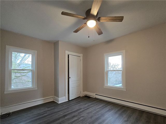 731 Penn Ave, New Brighton, PA 15066