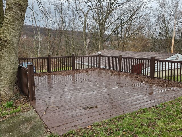 731 Penn Ave, New Brighton, PA 15066