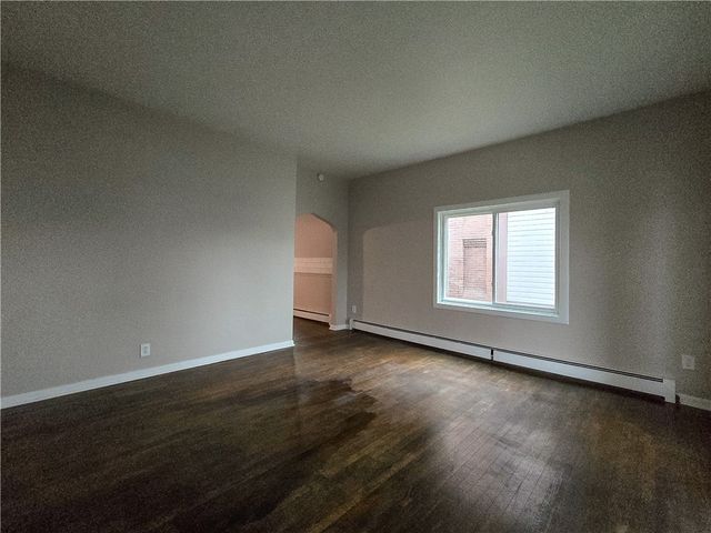 731 Penn Ave, New Brighton, PA 15066