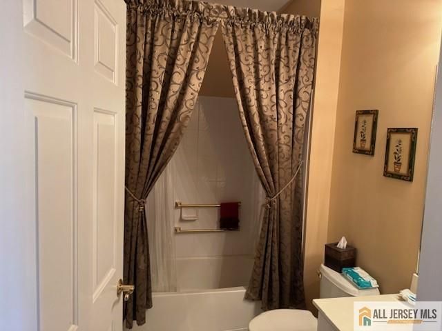 1 Belvedere Drive, Manchester, NJ 08759