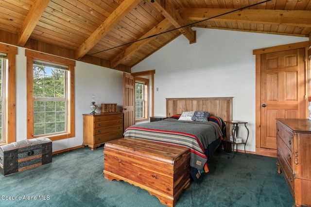 1298 Raven Ridge Rd, Sandpoint, ID 83864