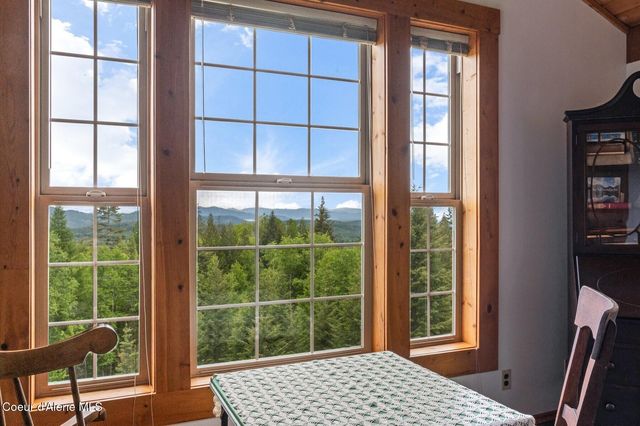 1298 Raven Ridge Rd, Sandpoint, ID 83864