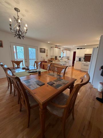 130 Forest Lake Drive, Jeffersonville, KY 40337