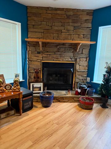 130 Forest Lake Drive, Jeffersonville, KY 40337