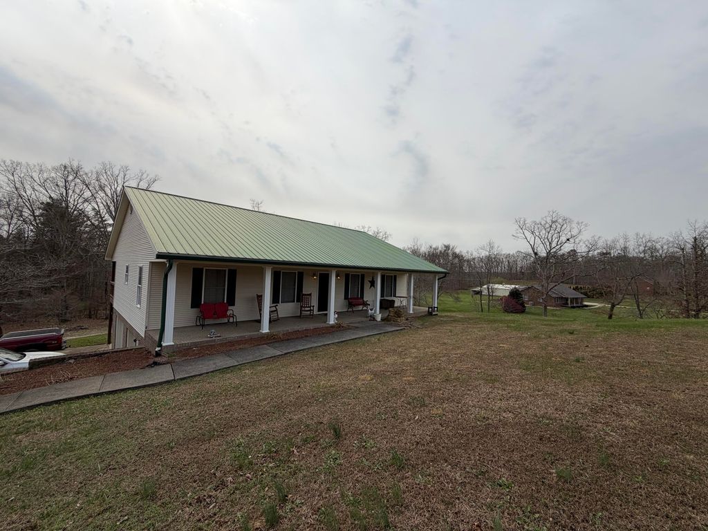 130 Forest Lake Drive, Jeffersonville, KY 40337