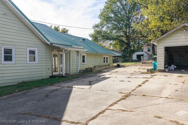 919 N Grant Avenue, Booneville, AR 72927