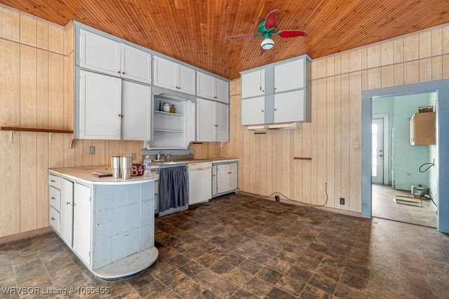 919 N Grant Avenue, Booneville, AR 72927