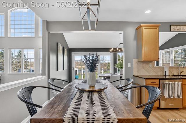 3060 Exeter Drive, Milford, MI 48380