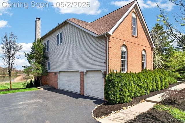 3060 Exeter Drive, Milford, MI 48380