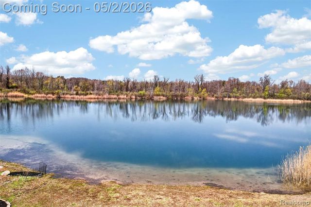 3060 Exeter Drive, Milford, MI 48380