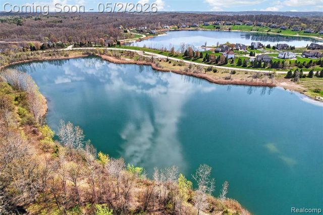 3060 Exeter Drive, Milford, MI 48380