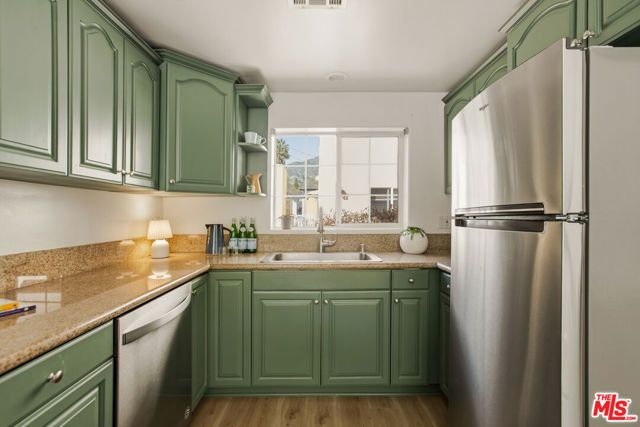 1201 Viola Avenue 113, Glendale, CA 91202