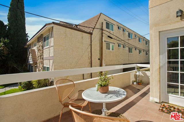 1201 Viola Avenue 113, Glendale, CA 91202