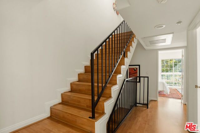 1201 Viola Avenue 113, Glendale, CA 91202